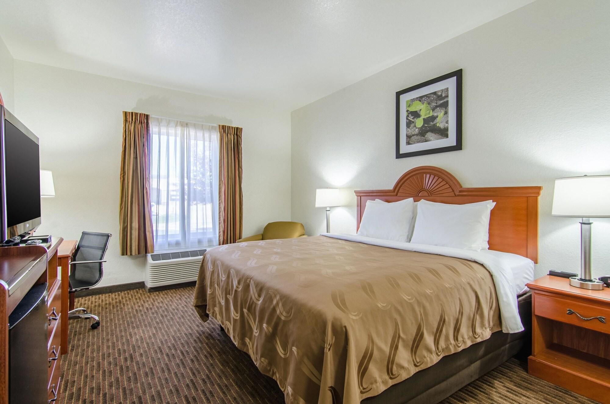 Quality Inn Junction City Near Fort Riley Buitenkant foto