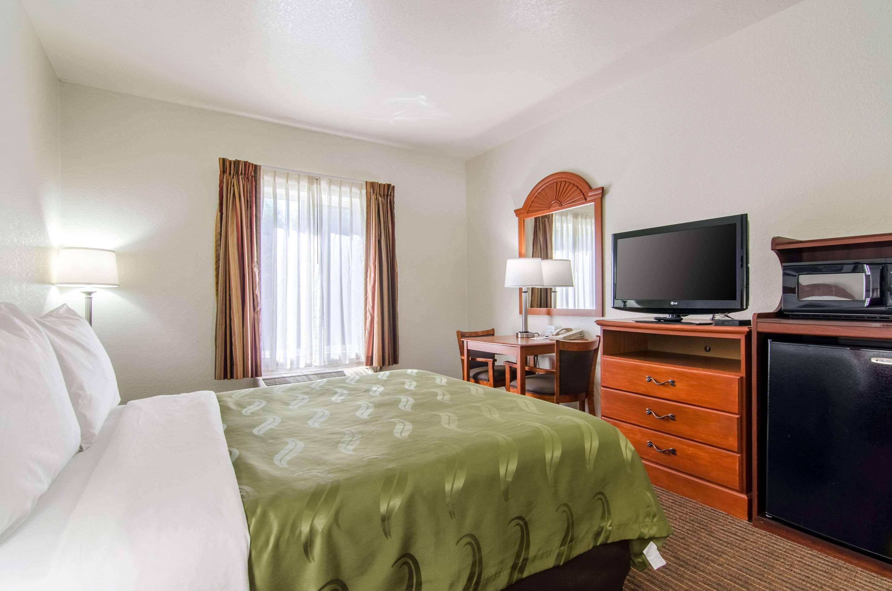Quality Inn Junction City Near Fort Riley Buitenkant foto