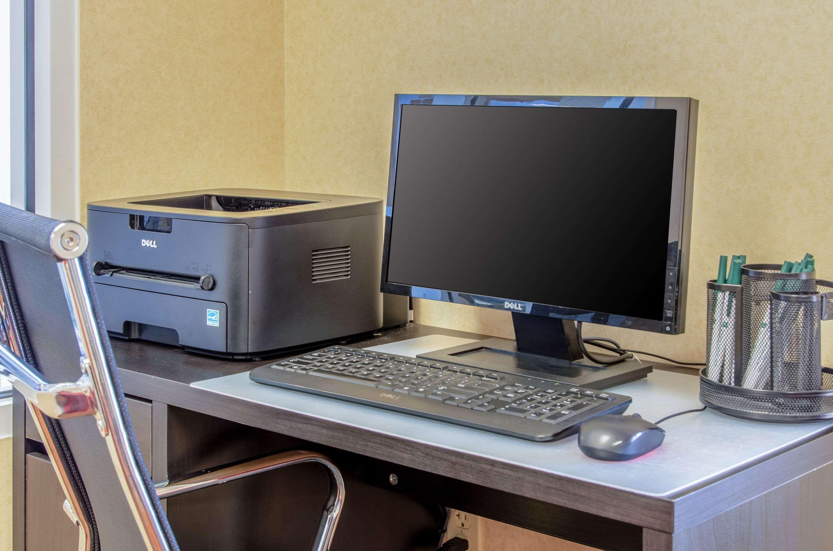 Quality Inn Junction City Near Fort Riley Buitenkant foto