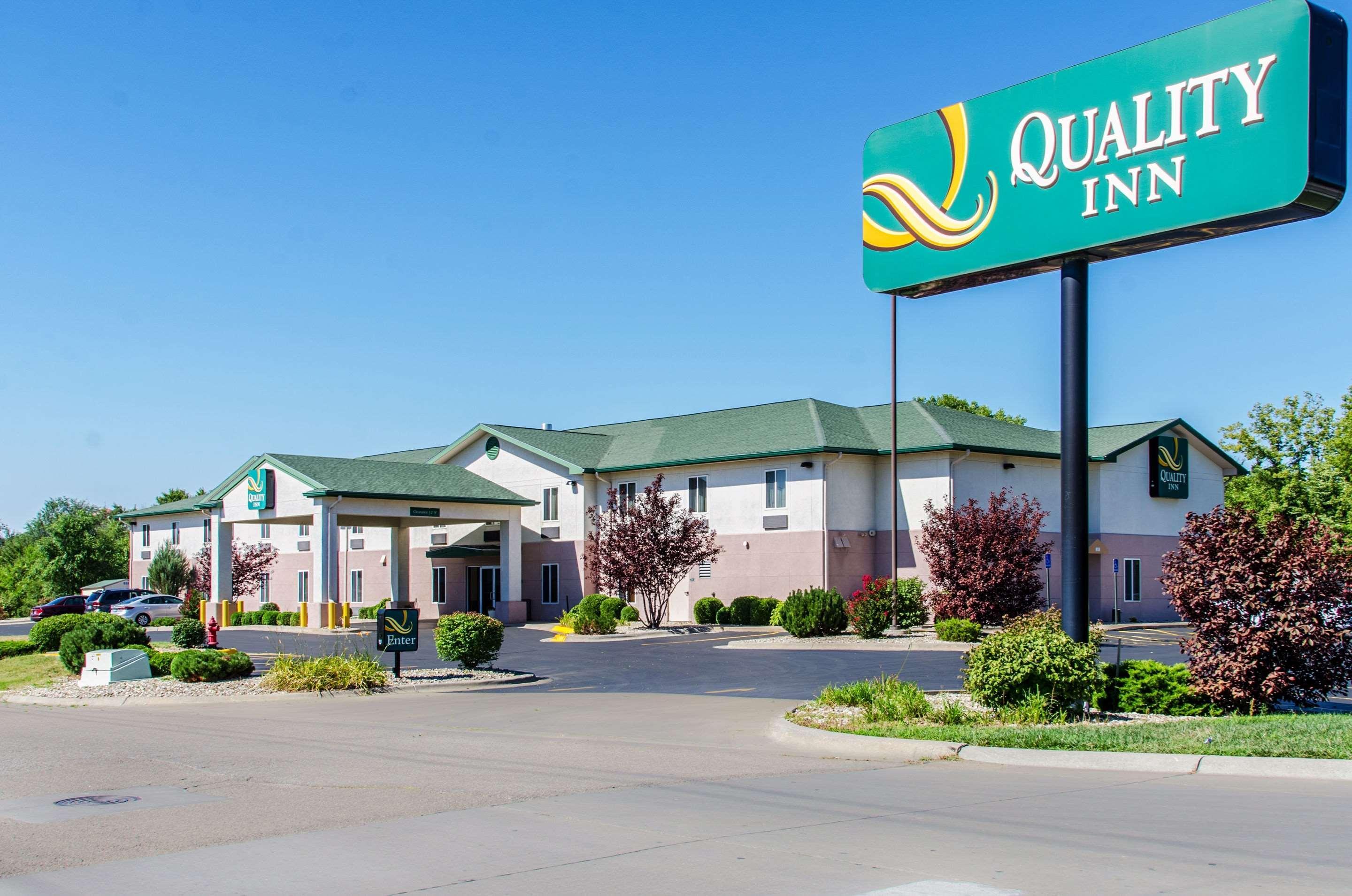 Quality Inn Junction City Near Fort Riley Buitenkant foto