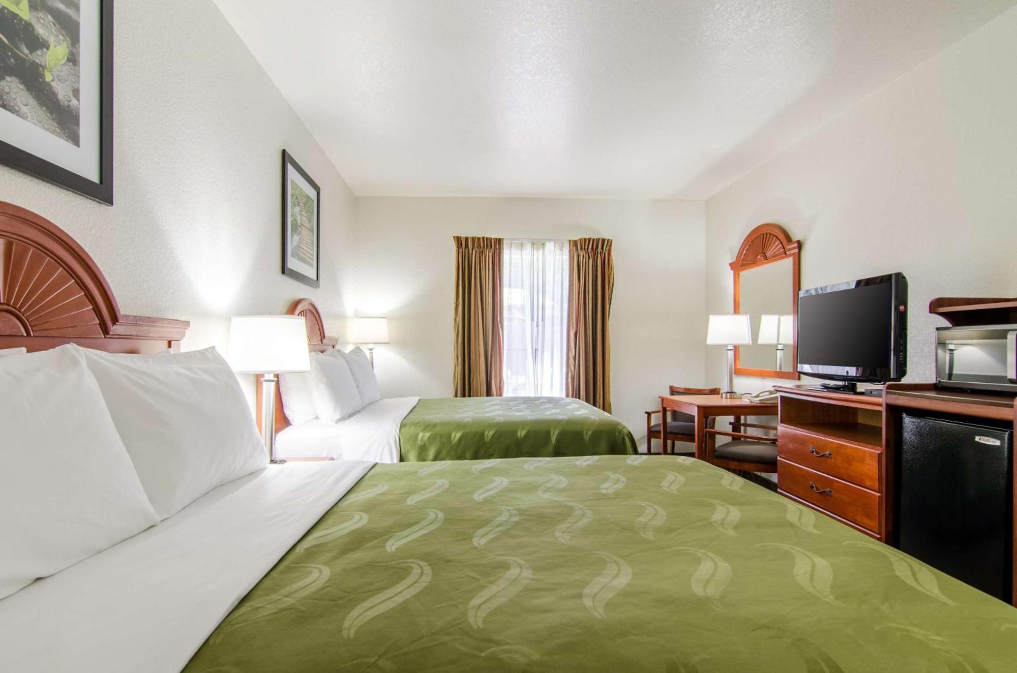 Quality Inn Junction City Near Fort Riley Buitenkant foto