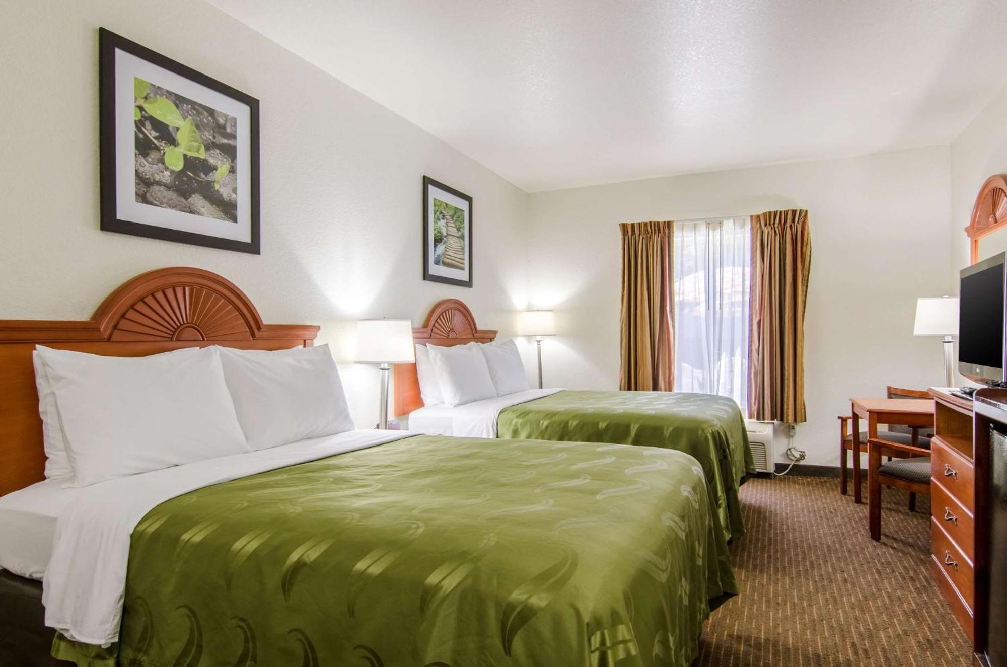 Quality Inn Junction City Near Fort Riley Buitenkant foto